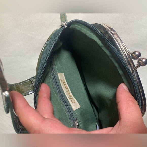 Green Patent Leather Crocodile-Embossed Women's Clutch Bag - Picture 6 of 13